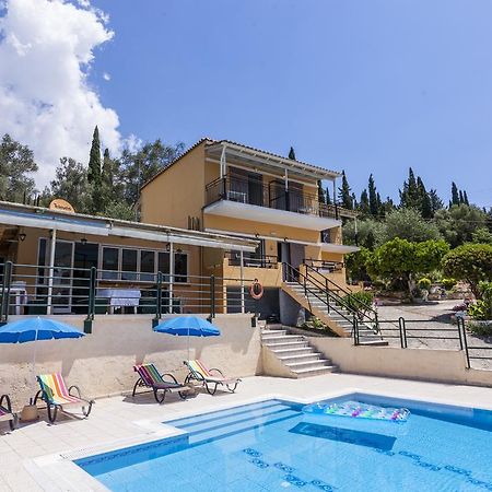 Ipsos Pool Apartments, Elena & Maria By Konnect מראה חיצוני תמונה